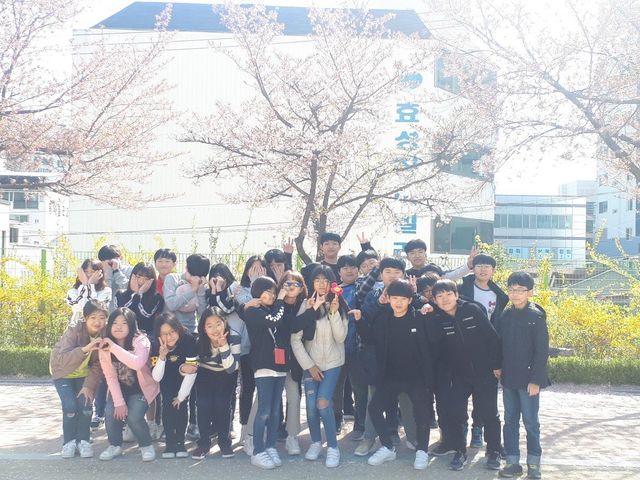   4(2019) : 소개- Classting 형일초등학교 6 - 4(2019) - 클래스팅