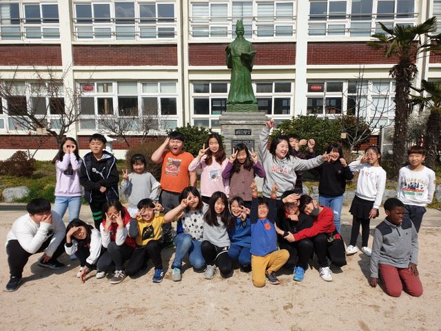   3 : 소개- Classting 서창초등학교 5 - 3 - 클래스팅